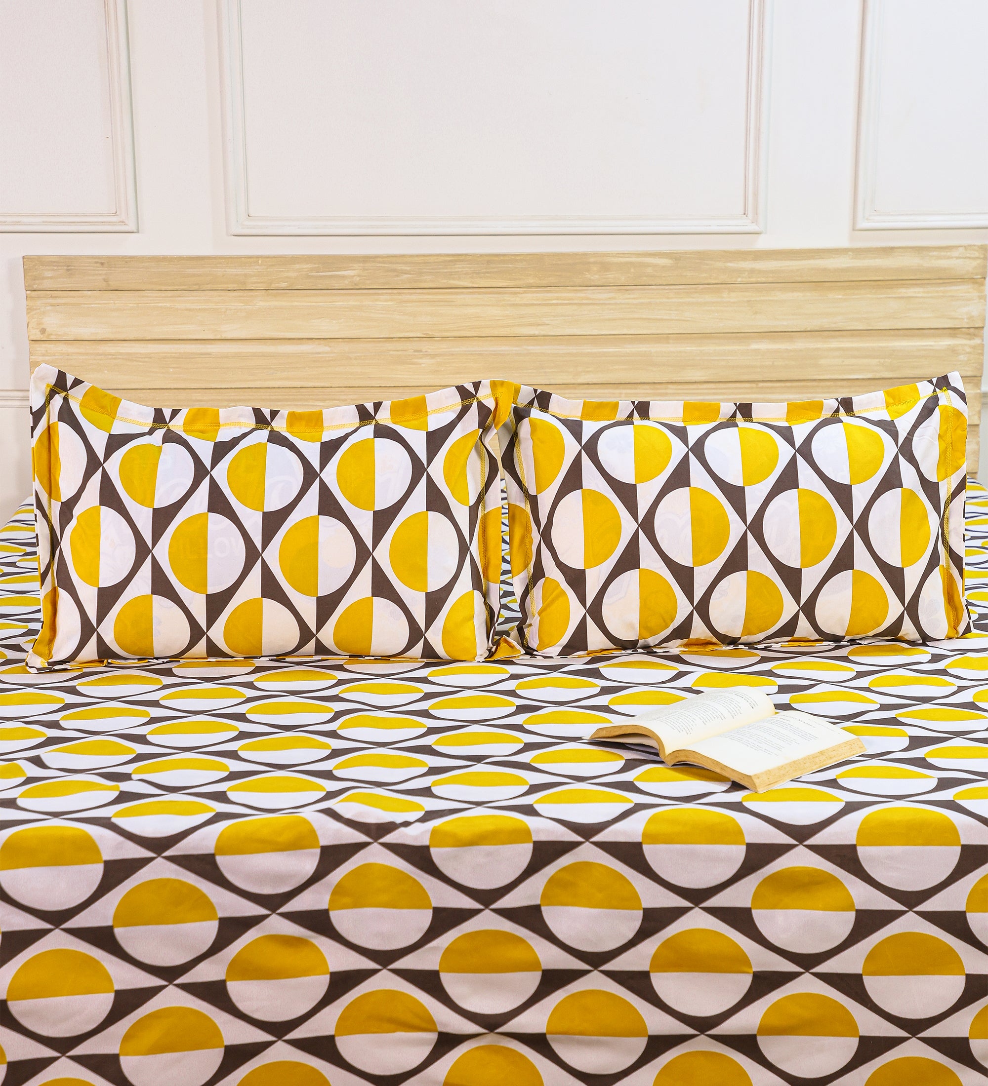 Yellow Aesthetic Cotton Double Bedsheet