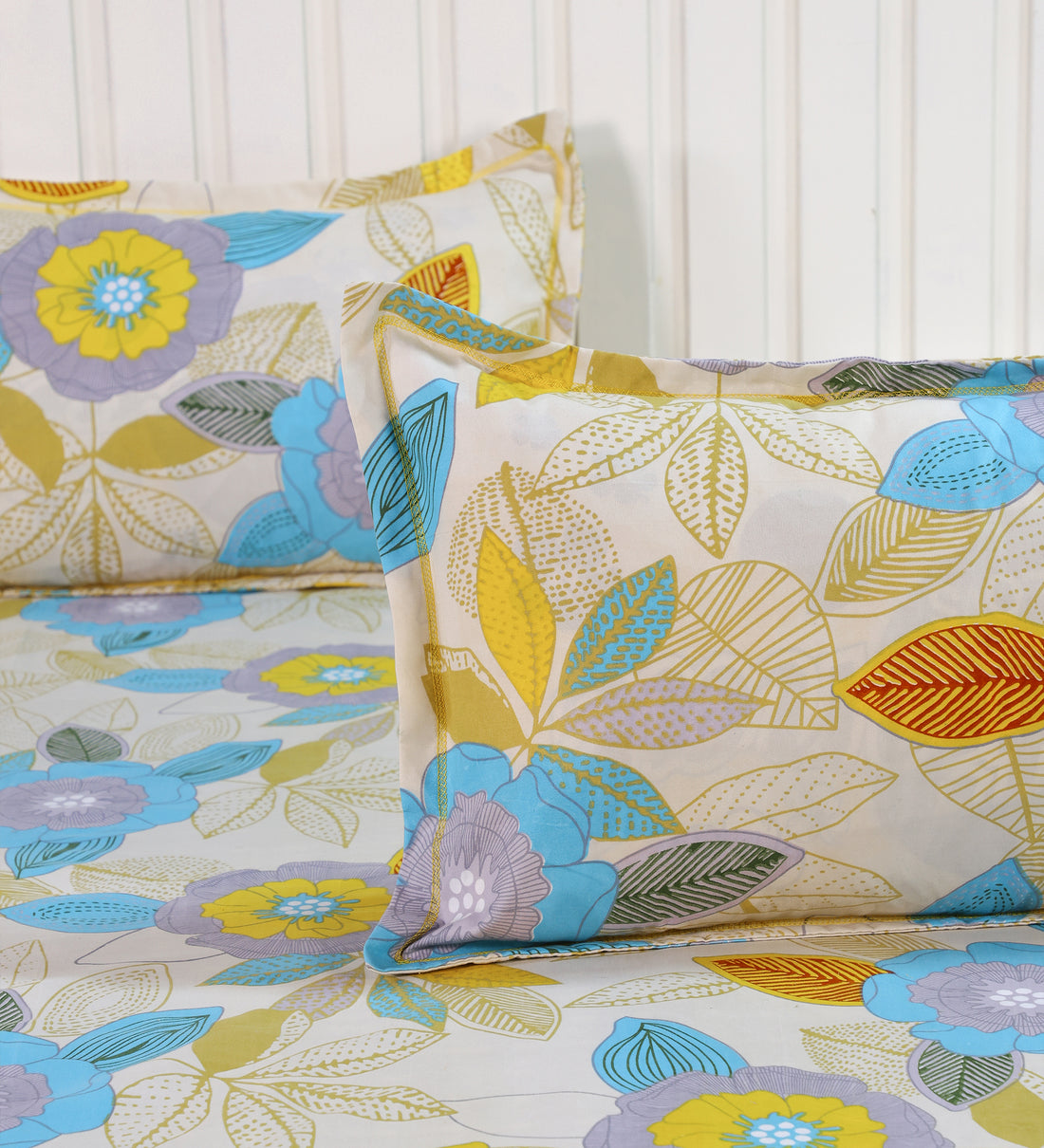 Aesthetic Multicolor Cotton Double Bedsheet