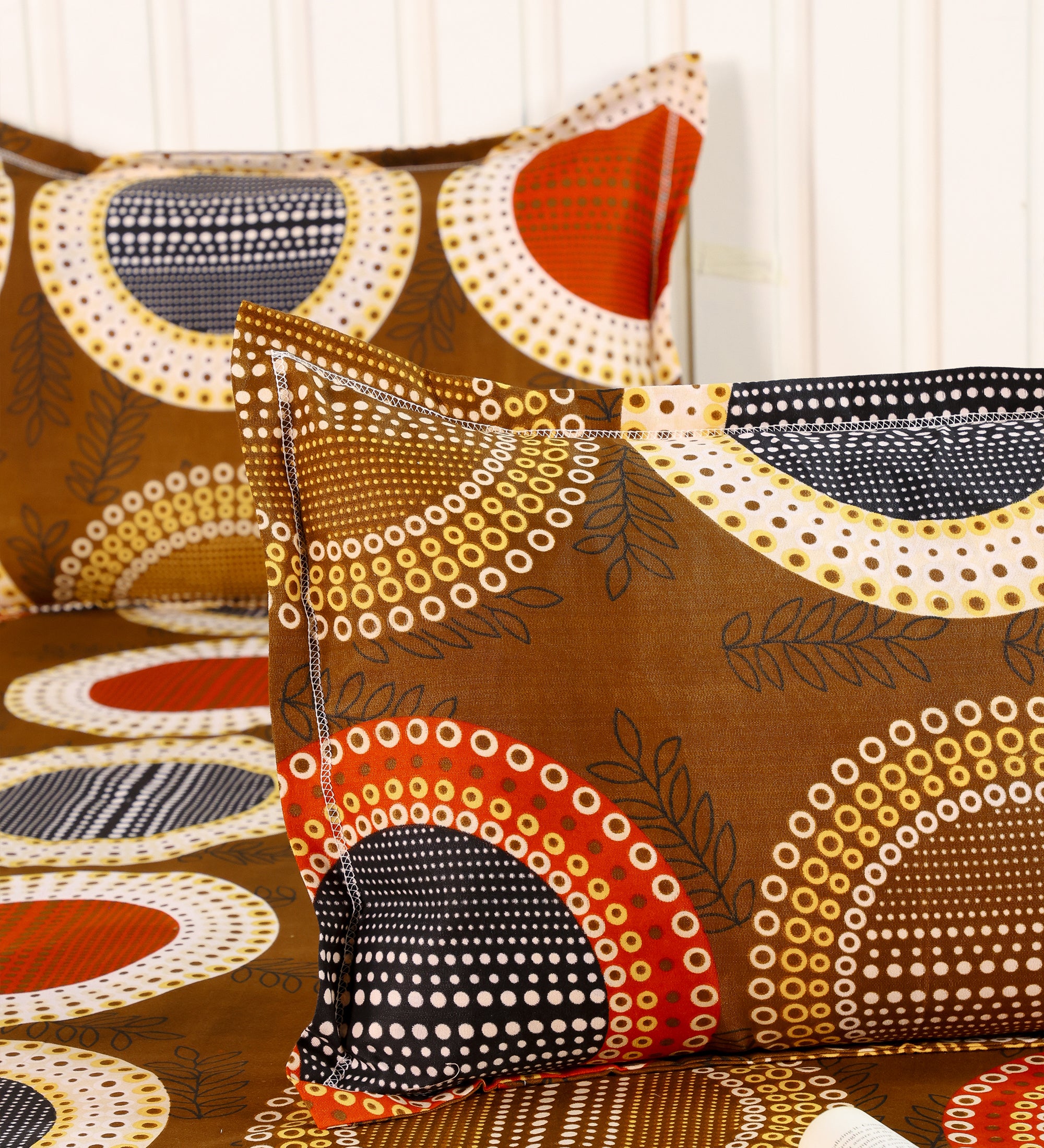 Circle Brown Cotton Double Bedsheet