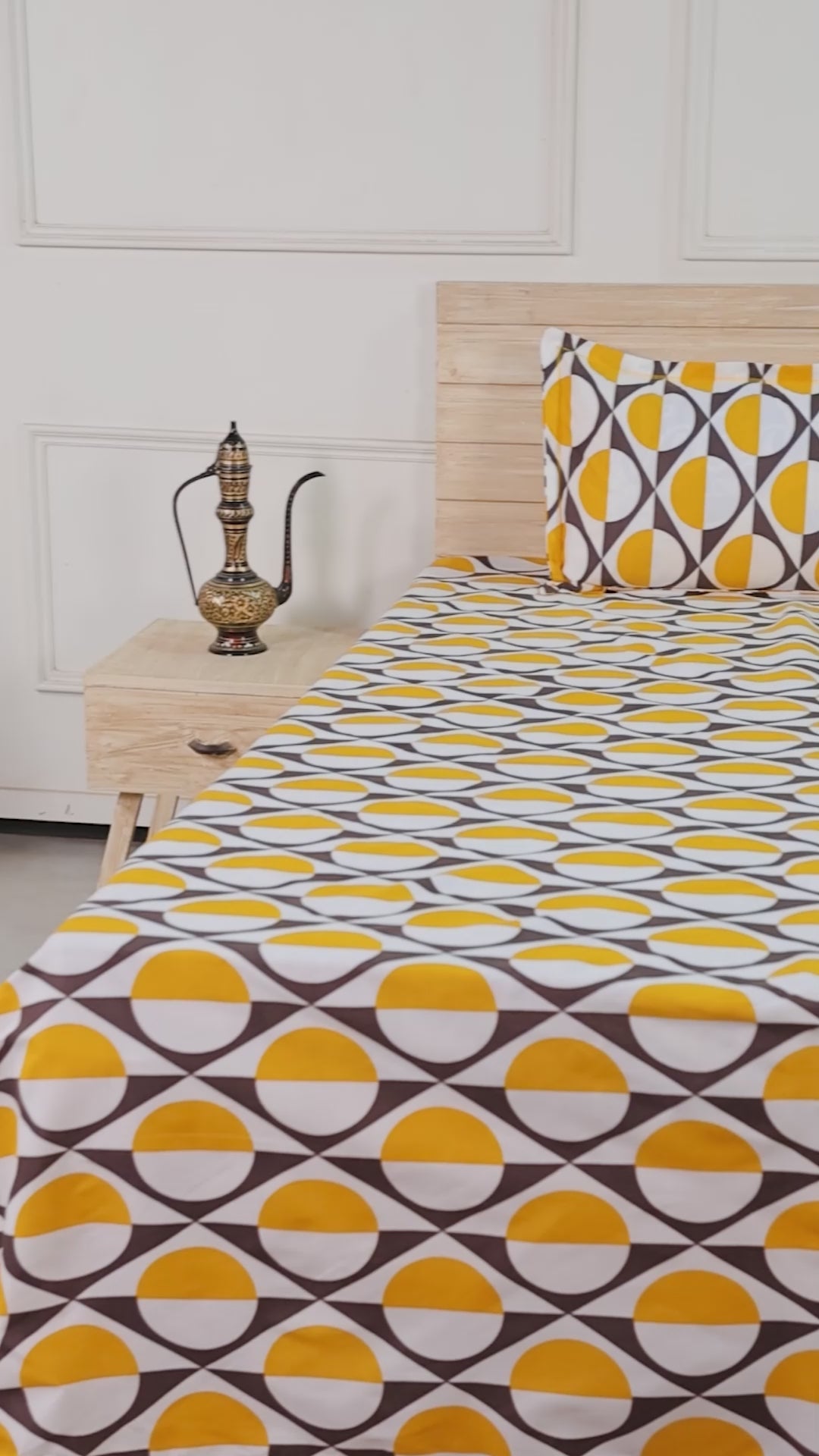Yellow Aesthetic Cotton Double Bedsheet